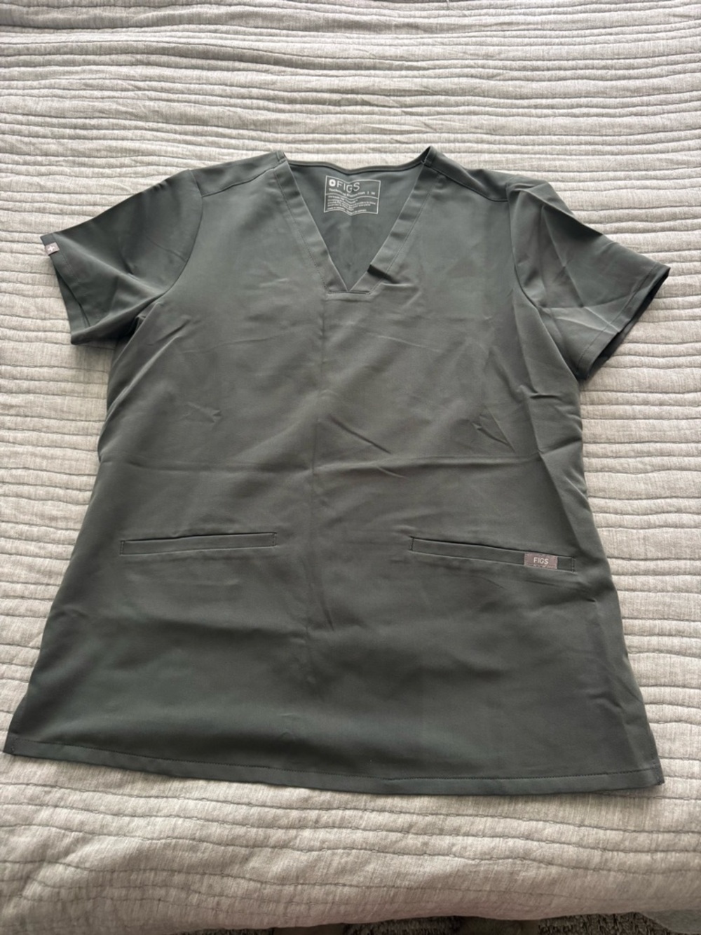 Figs V-Neck Scrub Top
